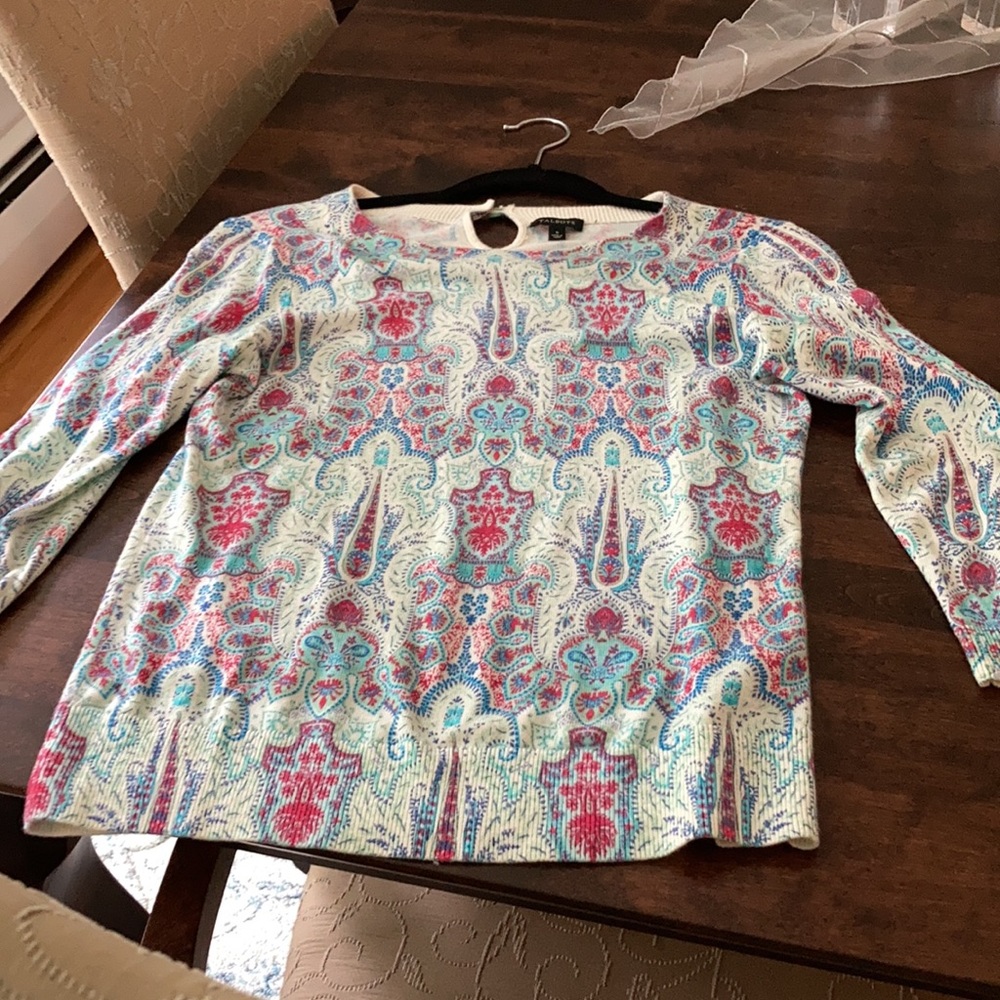 Sweater - Picture 3 of 3